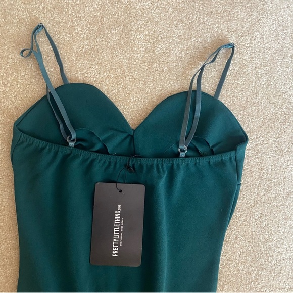 EMERALD GREEN SWEETHEART NECK STRAPPY BODYSUIT - Picture 3 of 7